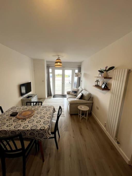 Beach Front Apartment Pwllheli Zewnętrze zdjęcie